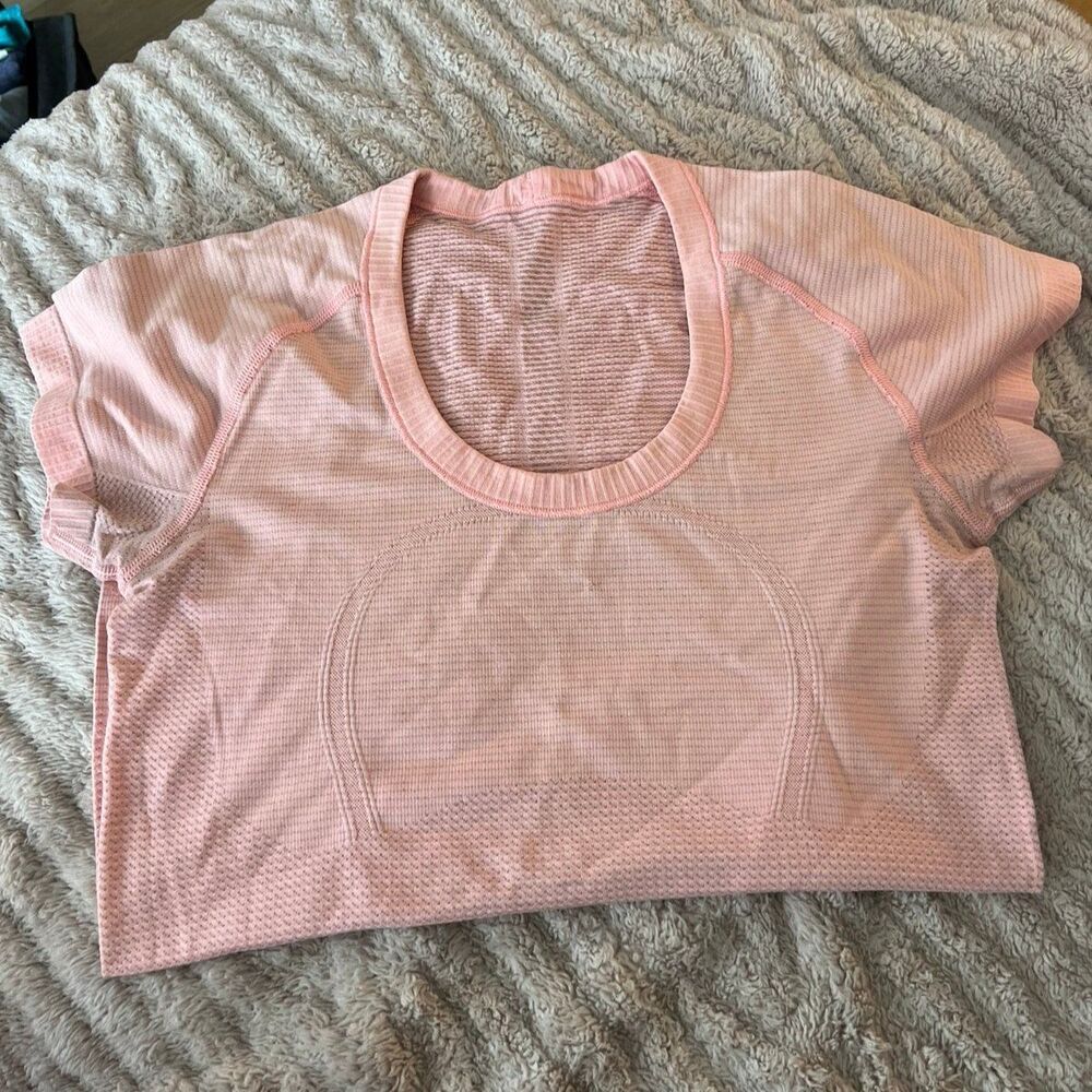 Lululemon Swiftly Tech Tee Light Pink
